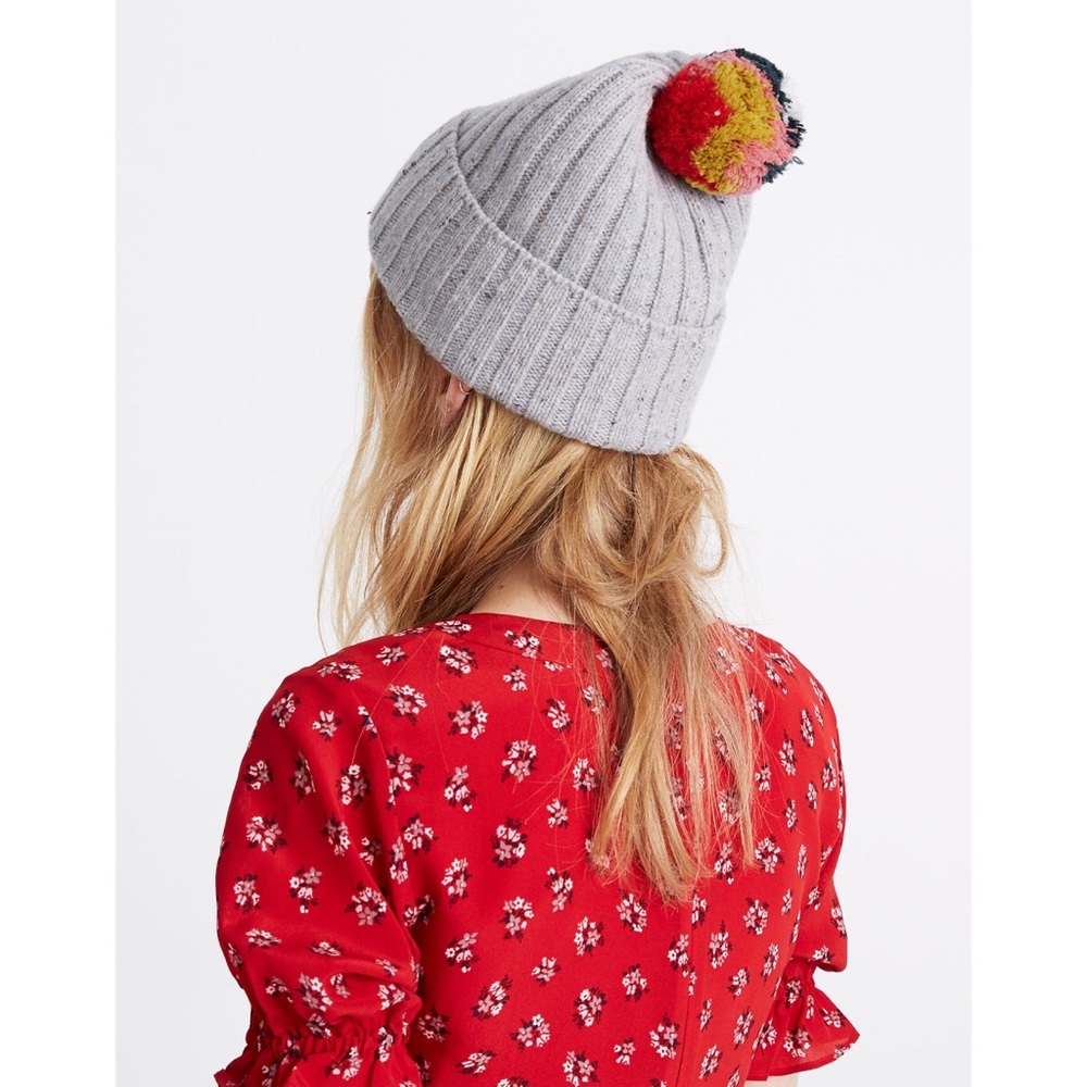 Madewell Pom Pom Beanie - Picture 1 of 6
